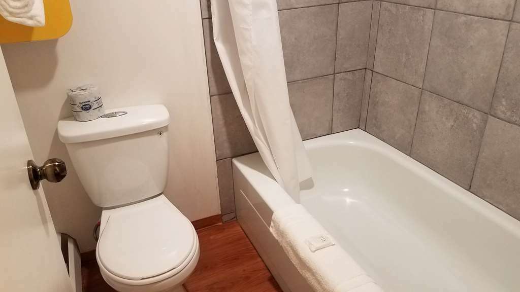 Motel Bo-Camrose, Ab Room photo