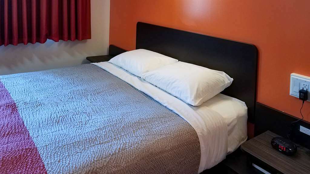 Motel Bo-Camrose, Ab Room photo